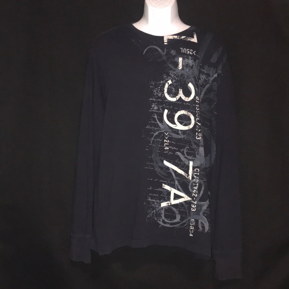 American Eagle Long Sleeve T-shirt
